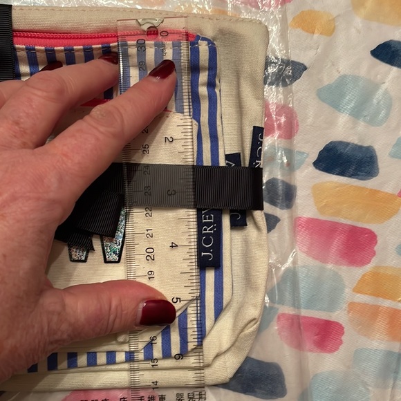 NWT J Crew 3 cosmetic bags, different sizes, colorful with pink zippers. - Picture 5 of 13